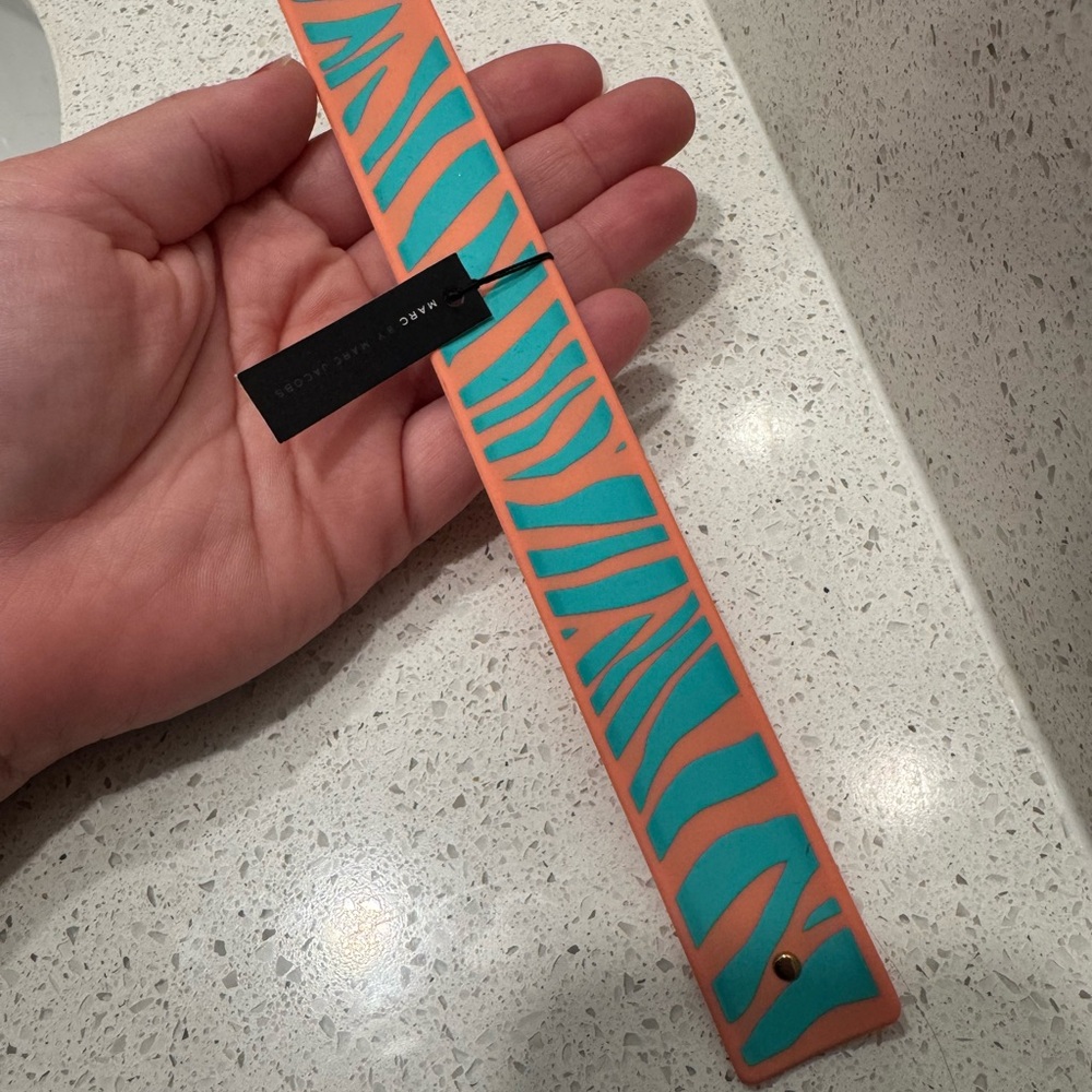 NWT Marc by Marc Jacobs Coral and Teal Animal Print Bracelet